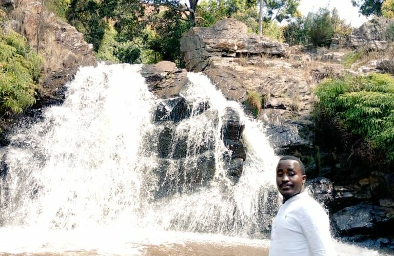 Burundi : Découverte du site sacré de Kugasumo ka Mwaro, un joyau touristique
