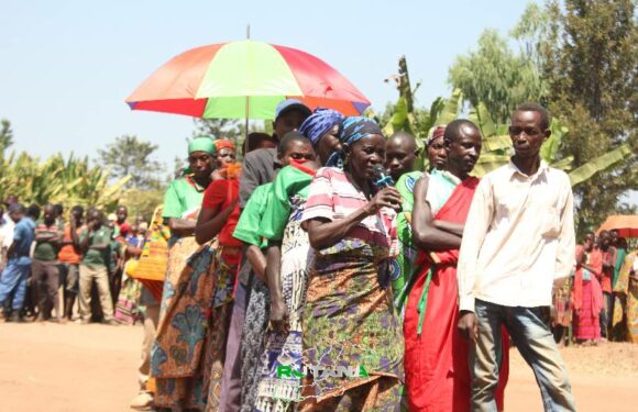 Burundi : Le Gouverneur de Rutana, au cœur de l’échange citoyen en zone Giharo
