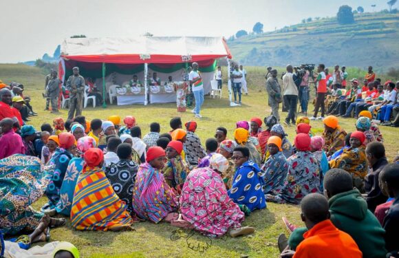 Burundi : Ndikuriyo Réverien renforce la mobilisation politique à Rumonge.