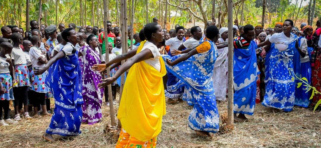 Burundi : Hon. Ndikuriyo célèbre les traditions barundi à la fête communale à Kayogoro