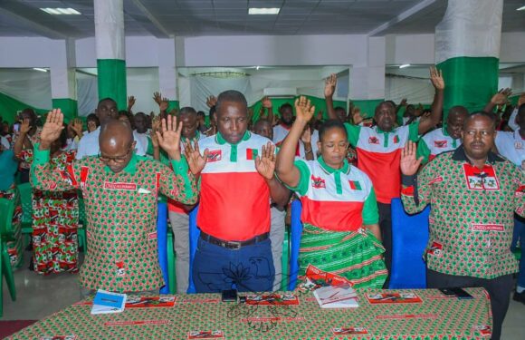 Burundi : L’Harmonie à la prière œcuménique du CNDD-FDD à Bujumbura
