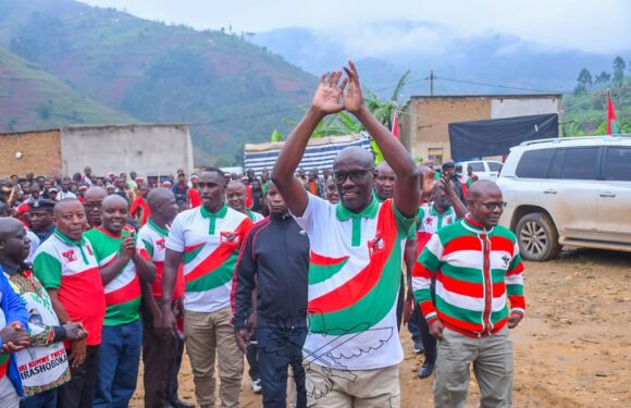 Burundi : Ndikuriyo, Secrétaire Général du CNDD-FDD, en visite à Bujumbura