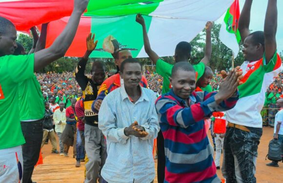 Burundi : Le CNDD-FDD intègre 222 ex-CNL, renforçant la solidarité à Makamba