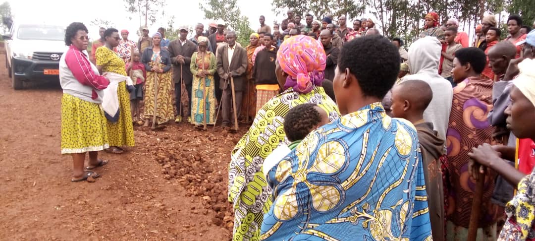 Burundi : Mme Hatungimana mène des efforts socio-économiques à Kayokwe, Mwaro