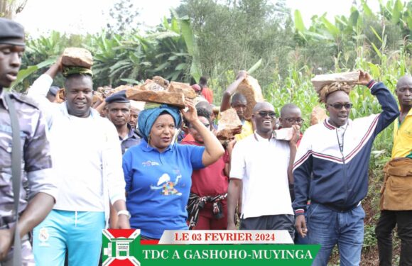 Burundi : Unis pour la construction du stade Rwuya à Muyinga.