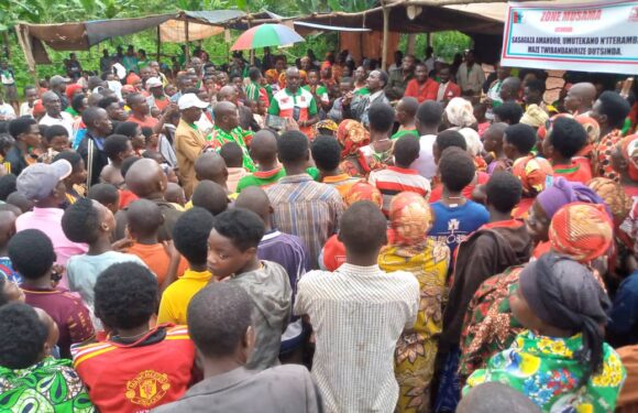 Burundi : Mobilisation CNDD-FDD élections 2025 zones Musama et Matongo à Nyabihanga, Mwaro