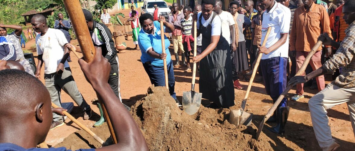 Burundi / TDC : Bâtir du bureau administratif de la colline Taba à Mbuye, Muramvya.