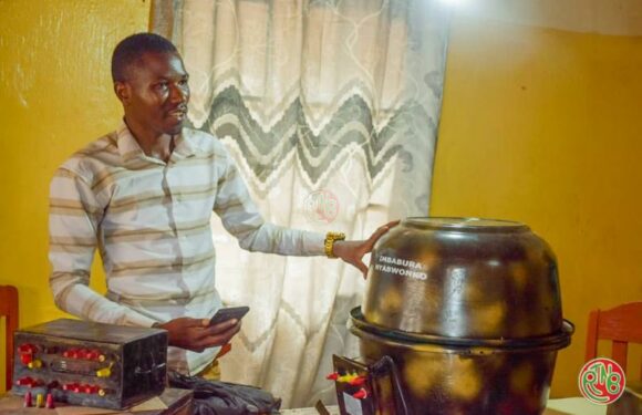 Gitega: Un jeune entrepreneur invente une cuisinière électrique intelligente