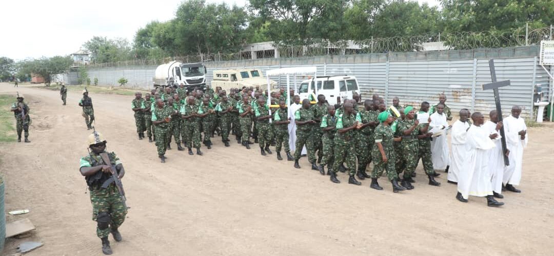 Burundi : Le faux pas des militaires célébrant le Saint-Sacrement en Somalie.