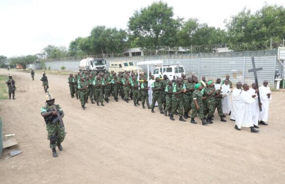 Burundi : Le faux pas des militaires célébrant le Saint-Sacrement en Somalie.