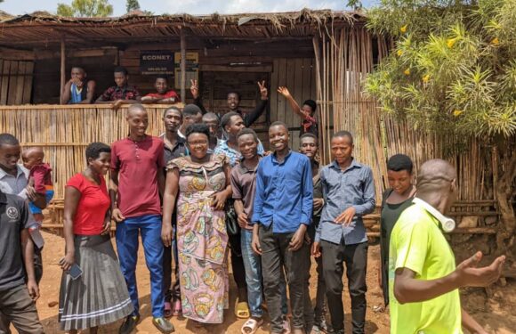 Burundi : Giteranyi à Muyinga aide ses étudiants à l’UB Rumuri Bujumbura.