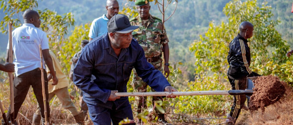 Le Président NDAYISHIMIYE aux Burundais: le principe sacro-saint du développement, c’ est travailler