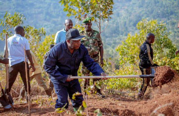 Le Président NDAYISHIMIYE aux Burundais: le principe sacro-saint du développement, c’ est travailler