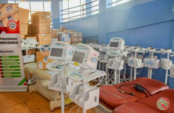 La Fondation Bonne Action Umugiraneza réceptionne un don d’équipements médicaux