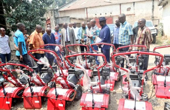 Les Burundais de la Diaspora impulsent la modernisation agricole avec un don historique de motoculteurs.