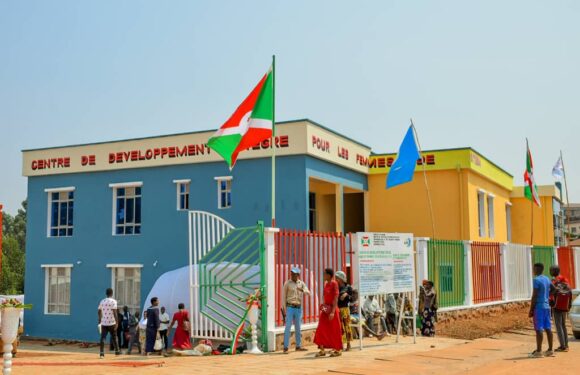 Burundi : Inauguration du Centre de Développement pour Femmes à Gitega.