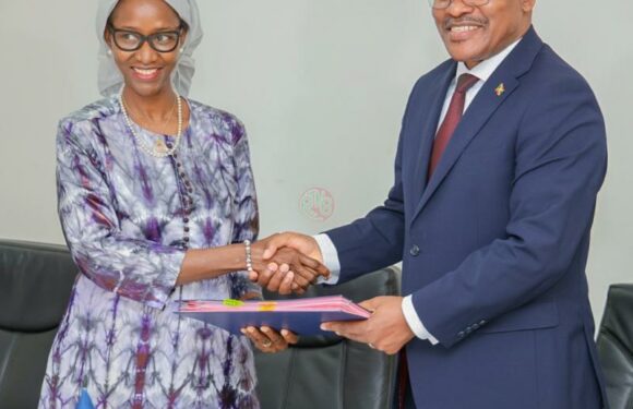 Signature des accords de financement entre le Gouvernement du Burundi et la Banque Mondiale