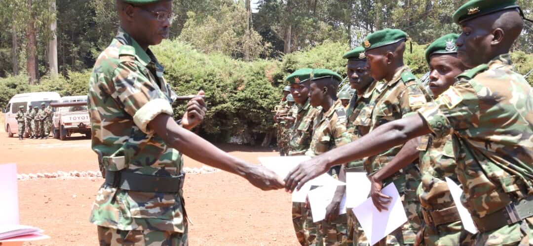 Burundi : 255 commandos brevetés à Gitega pour renforcer la défense.