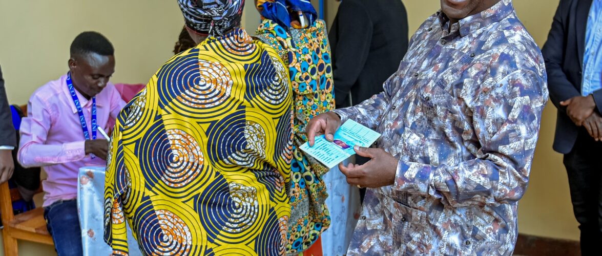 Le Président Ndayishimiye mobilise la population burundaise à l’enrôlement pour les élections de 2025