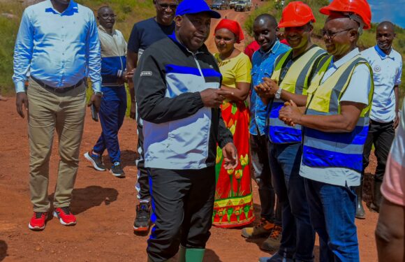 Le Président Evariste Ndayishimiye poursuit sa tournée dans les sites miniers des provinces de Ruyigi, Cankuzo et Muyinga