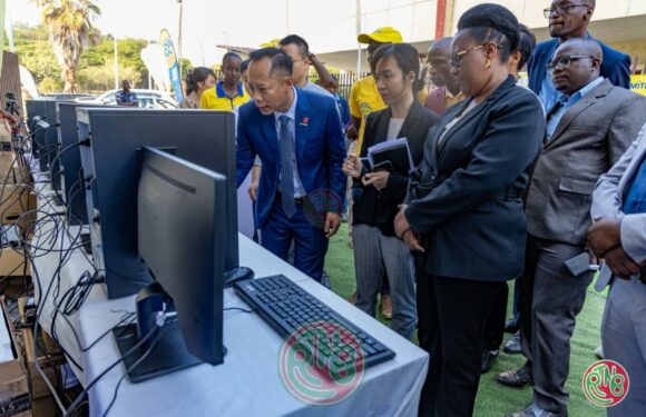 𝗦𝗼𝗹𝗶𝗱𝗮𝗿𝗶𝘁𝗲́ 𝗻𝘂𝗺𝗲́𝗿𝗶𝗾𝘂𝗲 : 𝗹𝗲 𝗩𝗶𝗲𝘁𝗻𝗮𝗺 𝗮𝗽𝗽𝗼𝗿𝘁𝗲 𝘂𝗻 𝘀𝗼𝘂𝘁𝗶𝗲𝗻 𝗮𝘂 𝗕𝘂𝗿𝘂𝗻𝗱𝗶