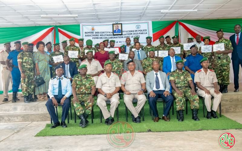 L𝐚 𝐅𝐃𝐍𝐁 𝐫𝐞𝐧𝐟𝐨𝐫𝐜𝐞 𝐥𝐞𝐬 𝐜𝐨𝐦𝐩𝐞́𝐭𝐞𝐧𝐜𝐞𝐬 𝐣𝐮𝐫𝐢𝐝𝐢𝐪𝐮𝐞𝐬 𝐝𝐞 𝐬𝐞𝐬 𝐜𝐚𝐝𝐫𝐞𝐬