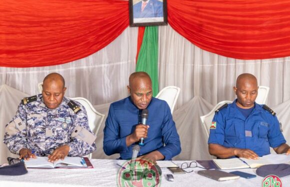 S𝙚́𝙘𝙪𝙧𝙞𝙩𝙚́ 𝙖̀ 𝙡’𝙤𝙪𝙚𝙨𝙩 𝙙𝙪 𝘽𝙪𝙧𝙪𝙣𝙙𝙞 : 𝙡𝙚 𝙢𝙞𝙣𝙞𝙨𝙩𝙧𝙚 𝙈𝙖𝙧𝙩𝙞𝙣 𝙉𝙞𝙩𝙚𝙧𝙚𝙩𝙨𝙚 𝙨’𝙖𝙙𝙧𝙚𝙨𝙨𝙚 𝙖𝙪𝙭 𝙛𝙤𝙧𝙘𝙚𝙨 𝙙𝙚 𝙡’𝙤𝙧𝙙𝙧𝙚