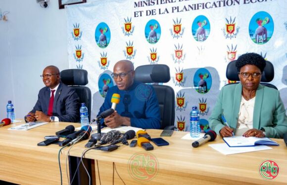 𝐑𝐞𝐜𝐞𝐭𝐭𝐞𝐬 𝐟𝐢𝐬𝐜𝐚𝐥𝐞𝐬: 𝐮𝐧 𝐭𝐚𝐮𝐱 𝐝𝐞 𝐜𝐨𝐥𝐥𝐞𝐜𝐭𝐞 𝐫𝐞𝐜𝐨𝐫𝐝 𝐩𝐨𝐮𝐫 𝐥’𝐞𝐱𝐞𝐫𝐜𝐢𝐜𝐞 𝟐𝟎𝟐𝟒-𝟐𝟎𝟐𝟓