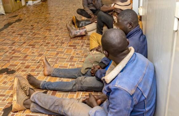 𝐁𝐮𝐡𝐮𝐦𝐮𝐳𝐚: 𝐚𝐫𝐫𝐞𝐬𝐭𝐚𝐭𝐢𝐨𝐧 𝐝𝐞𝐬 𝐯𝐨𝐥𝐞𝐮𝐫𝐬 𝐝𝐚𝐧𝐬 𝐥𝐞𝐬 𝐭𝐫𝐚𝐧𝐜𝐡𝐞́𝐞𝐬 𝐝’𝐞𝐱𝐩𝐥𝐨𝐢𝐭𝐚𝐭𝐢𝐨𝐧 𝐦𝐢𝐧𝐢𝐞̀𝐫𝐞