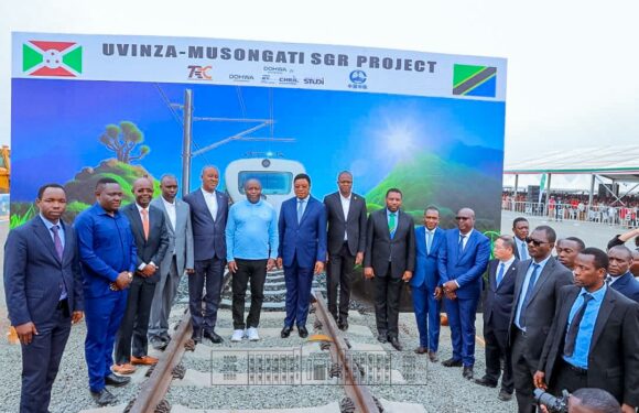 Burundi / Tanzanie : Le chemin de fer Uvinza-Musongati débute