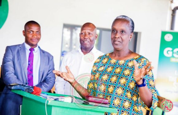 𝗚𝗼𝗹𝗳 𝗮𝘂 𝗕𝘂𝗿𝘂𝗻𝗱𝗶 : e𝘁 𝘀𝗶 𝗹𝗮 𝗳𝘂𝘁𝘂𝗿𝗲 𝘀𝘁𝗮𝗿 𝗮𝗳𝗿𝗶𝗰𝗮𝗶𝗻𝗲 𝘃𝗲𝗻𝗮𝗶𝘁 𝗱𝗲 𝗕𝘂𝗷𝘂𝗺𝗯𝘂𝗿𝗮 ?