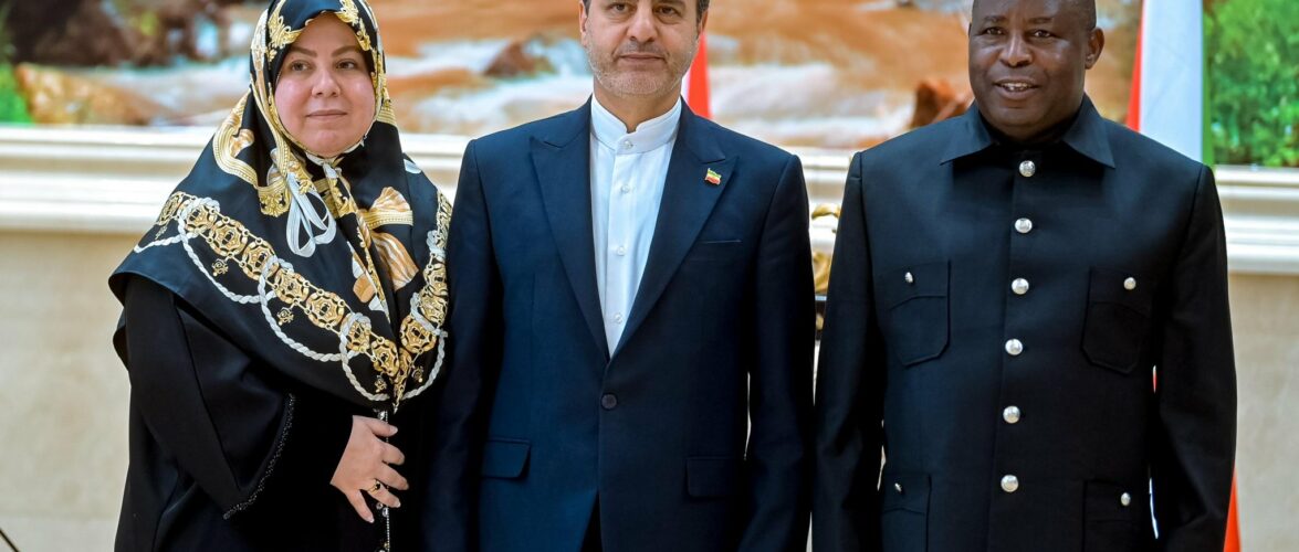 Le Chef de l’État Évariste Ndayishimiye reçoit les lettres de créance de trois nouveaux Ambassadeurs