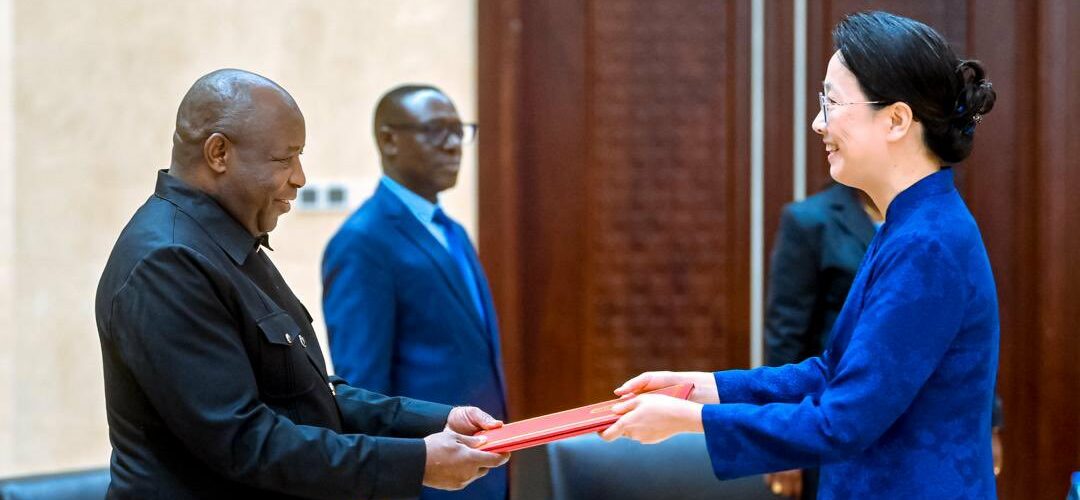 Le président Ndayishimiye a reçu les lettres de créance de deux nouveaux ambassadeurs