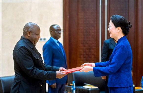 Le président Ndayishimiye a reçu les lettres de créance de deux nouveaux ambassadeurs