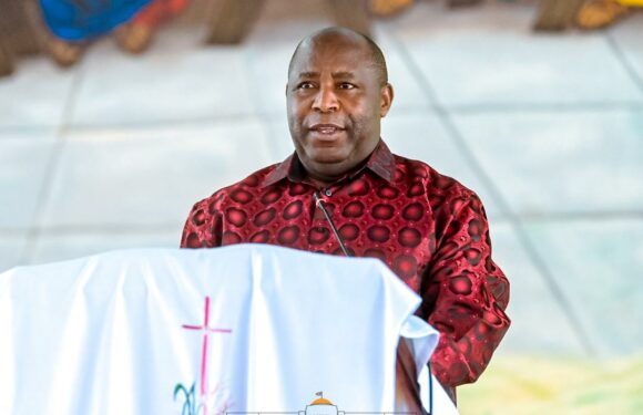 Le Président Evariste Ndayishimiye anime une retraite Pascale pour les officiers de la FDNB et de la PNB et leurs épouses