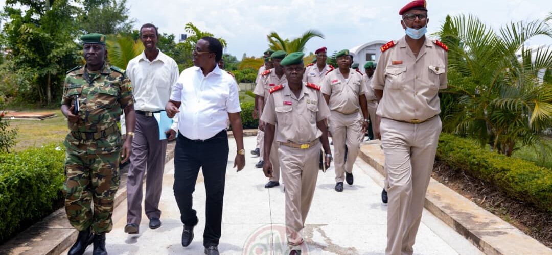 L&rsquo;ESCEM en immersion chez « Lifeway Company »: quand le militaire s&rsquo;intéresse au développement agropastoral