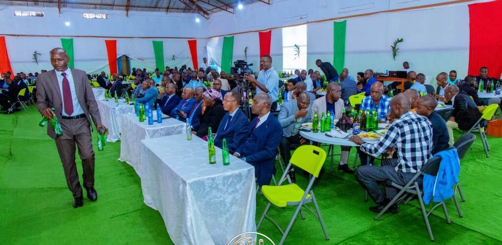 Burunga : Les officiers militaires et policiers s’unissent pour le développement de leur province natale