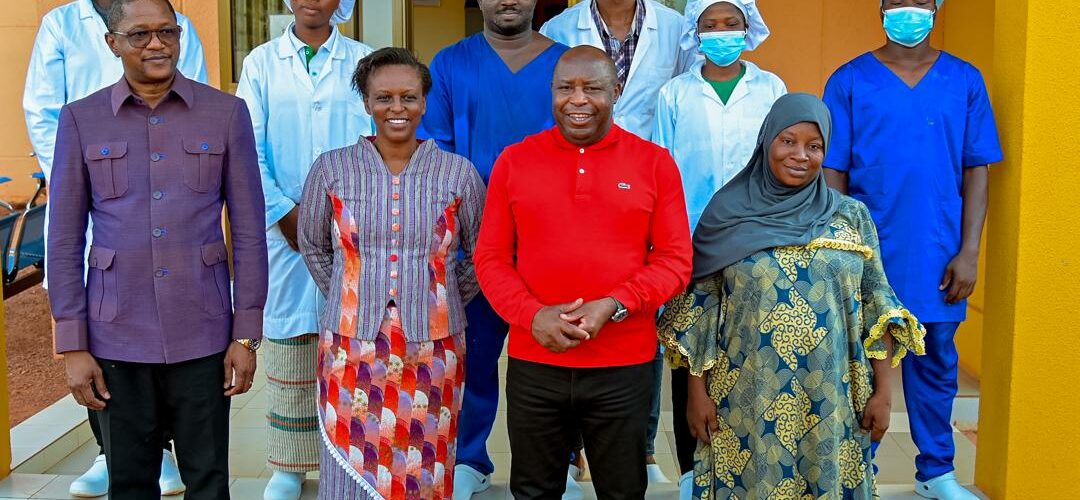Ouagadougou: le Président Évariste Ndayishimiye soutient l’entrepreneuriat burundais et salue les initiatives de développement local
