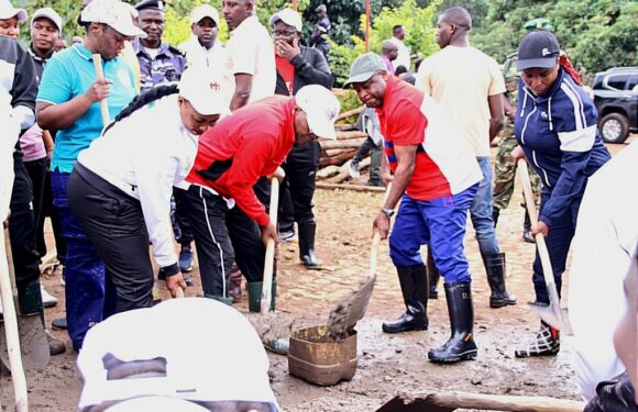 Burundi , Uburundi : Umukuru w’Igihugu Ndayishimiye yifadikanije n’abanyagihugu mu bikorwa vya TDC i Matongo