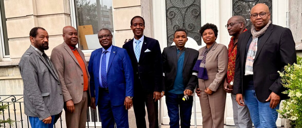 Burundi / Diaspora : 4 auteurs burundais de Belgique reçus par l&rsquo;Ambassadeur Ntahiraja