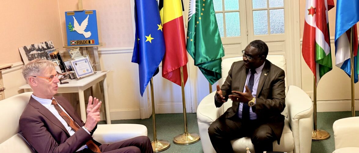 Burundi / Belgique : Ntahiraja Thérence échange avec l&rsquo;ancien ambassadeur Joseph Smets