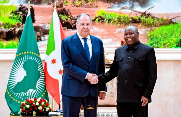 Le Président Evariste Ndayishimiye reçoit le Ministre russe des Affaires Etrangères Sergueï Lavrov