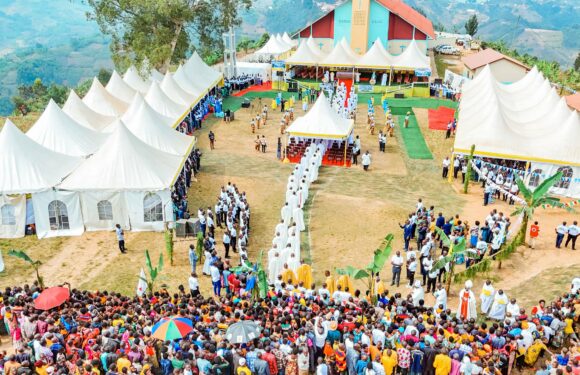 Burundi / Vatican : 7 nouveaux prêtres ordonnés dans le diocèse de Bubanza