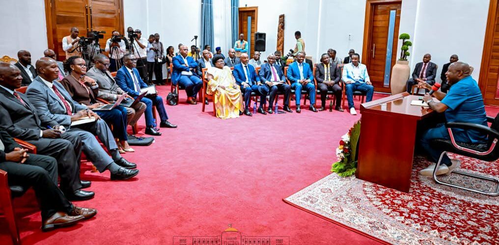Le Président Ndayishimiye s’entretient avec des membres de la diaspora burundaise