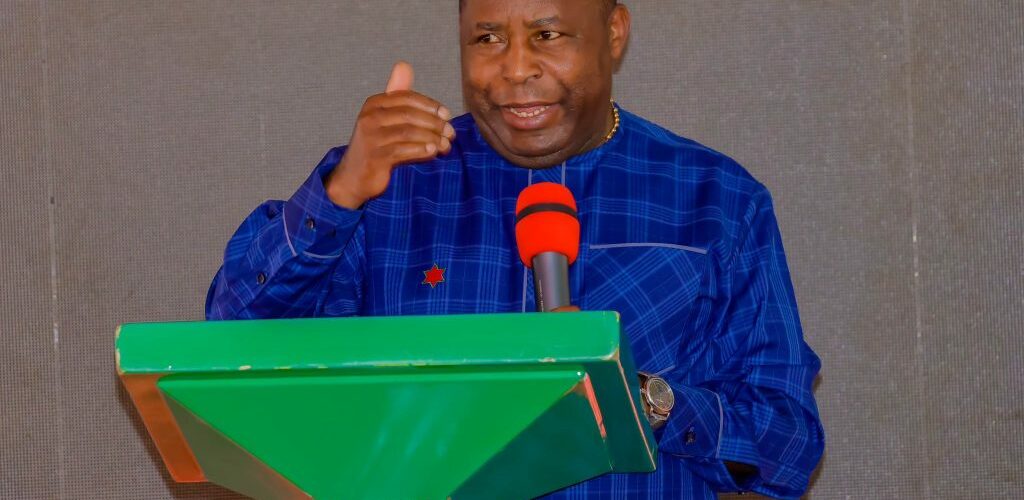 Le Chef de l’État Ndayishimiye réunit les autorités locales autour du développement des communes
