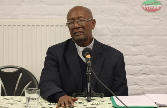 Burundi / Belgique : À Liège, Abbé Ntabona Adrien présente les Bashingantahe comme des repères vivants de l’Ubuntu