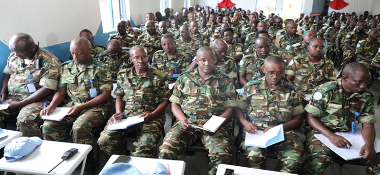 MINUSCA : Le Commandant du 11e contingent rappelle aux casques bleus burundais les règles du mandat